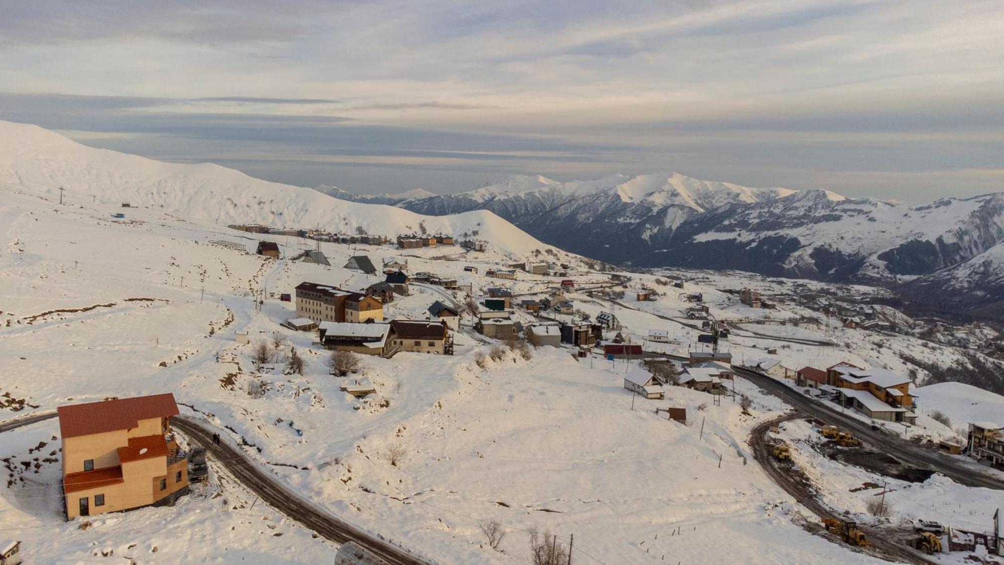 The Hills Albergue Gudauri Exterior foto